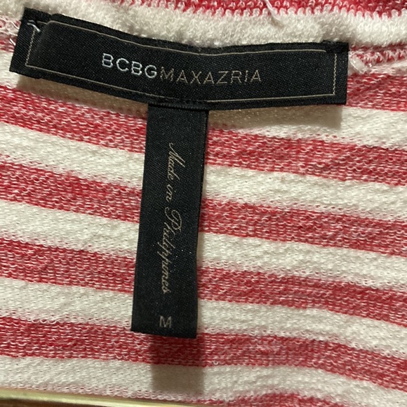 BCBG long sleeve key hole shoulder top - Picture 5 of 5